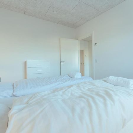 New 2 Bedroom Apt - Ocean And Mountain View Tórshavn Exteriör bild