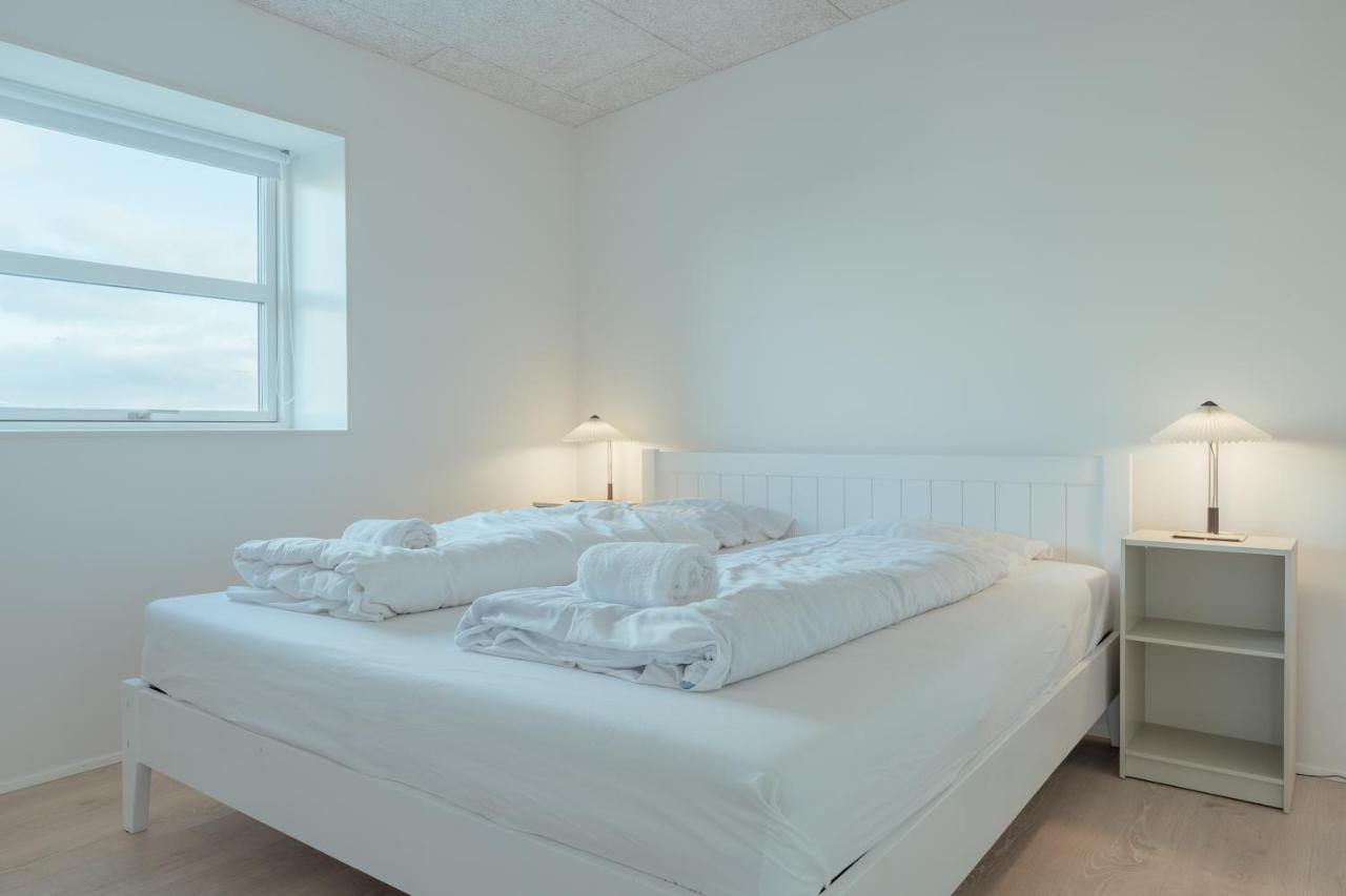 New 2 Bedroom Apt - Ocean And Mountain View Tórshavn Exteriör bild